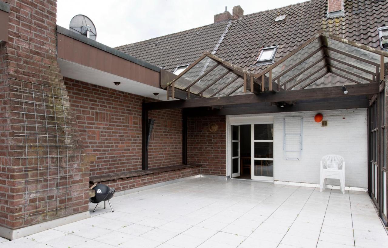 Workers Home- Central - 8 Single Box Spring Beds - Near Enschede غروناو المظهر الخارجي الصورة