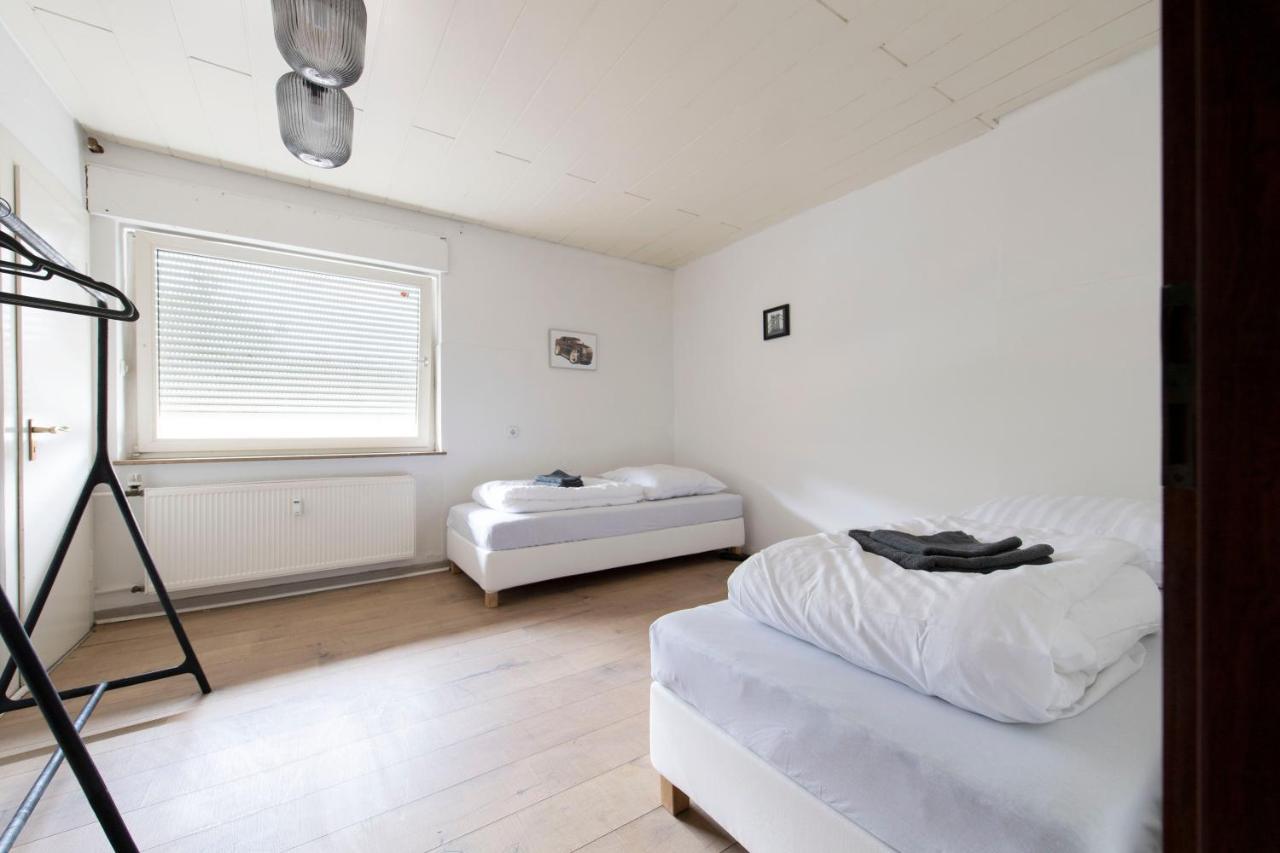 Workers Home- Central - 8 Single Box Spring Beds - Near Enschede غروناو المظهر الخارجي الصورة