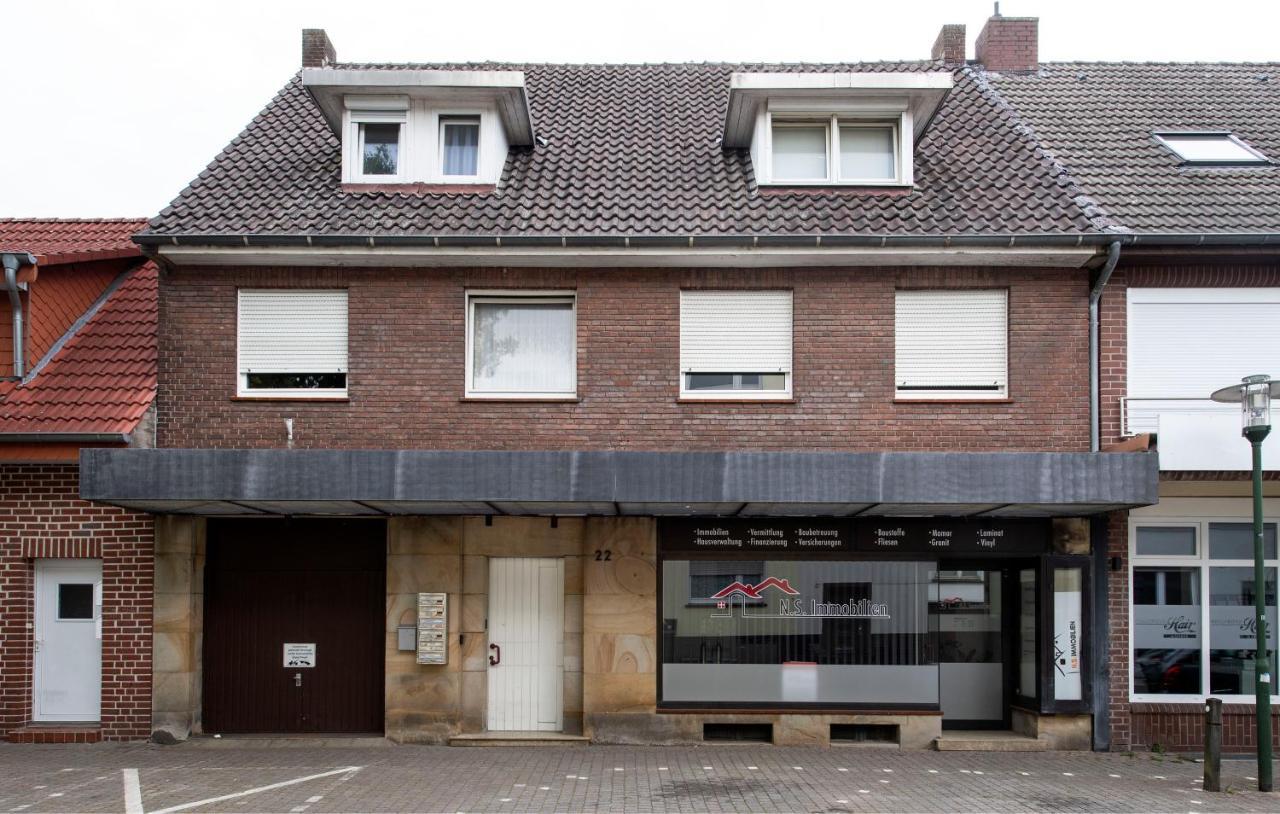 Workers Home- Central - 8 Single Box Spring Beds - Near Enschede غروناو المظهر الخارجي الصورة